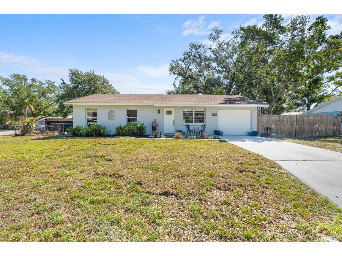 307 64th Street NE Bradenton FL 34208 A4645931 image1