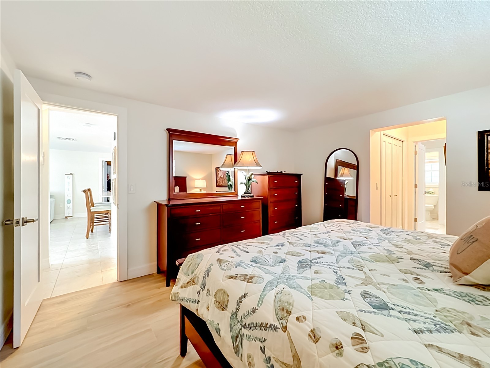 307 68th Holmes Beach FL 34217 A4692284 image37
