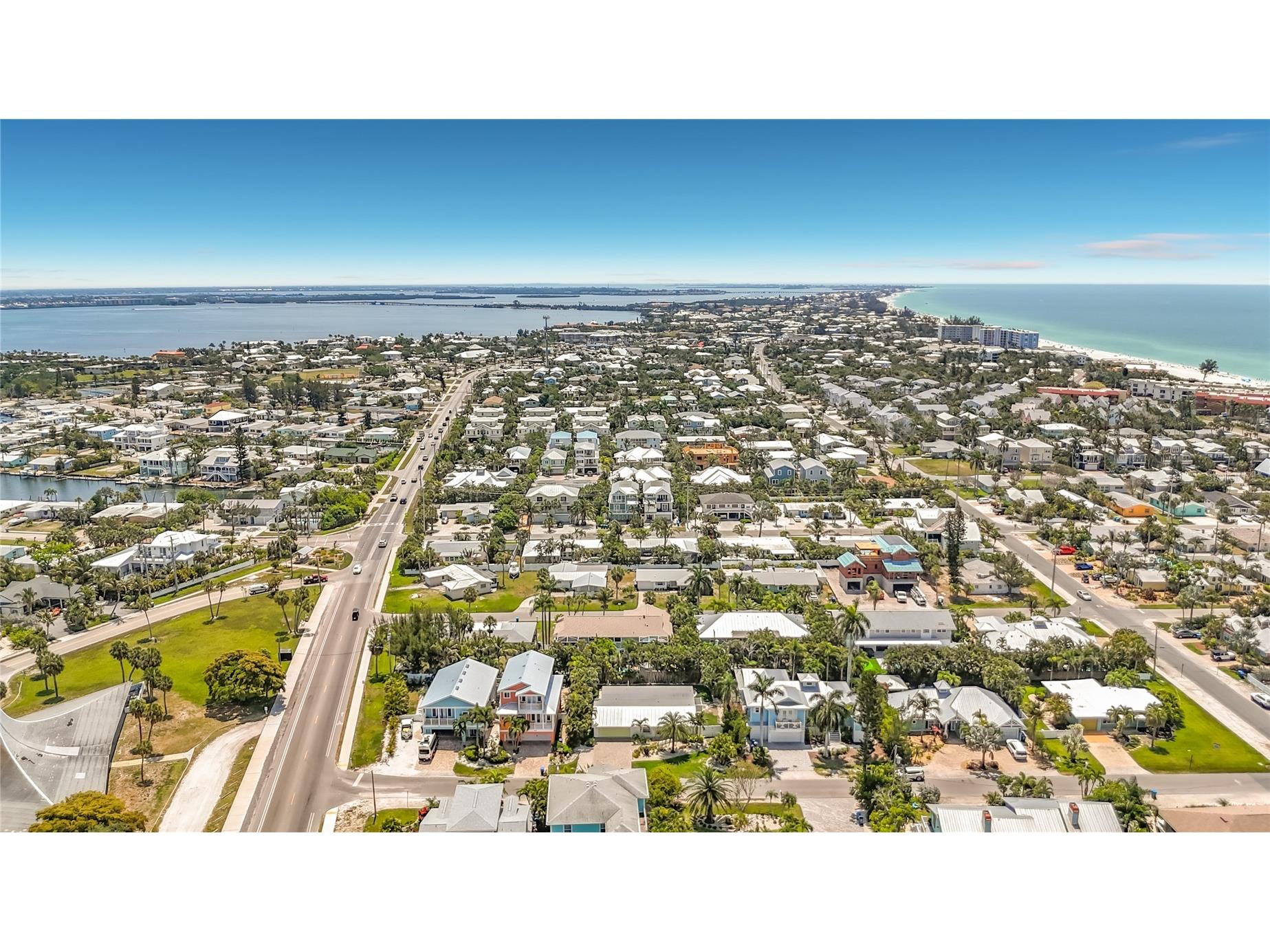307 68th Holmes Beach FL 34217 A4692284 image6