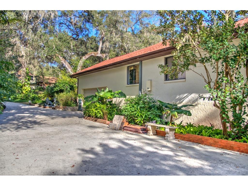 307 Apache Trail Brandon FL 33511 T3463636 image1