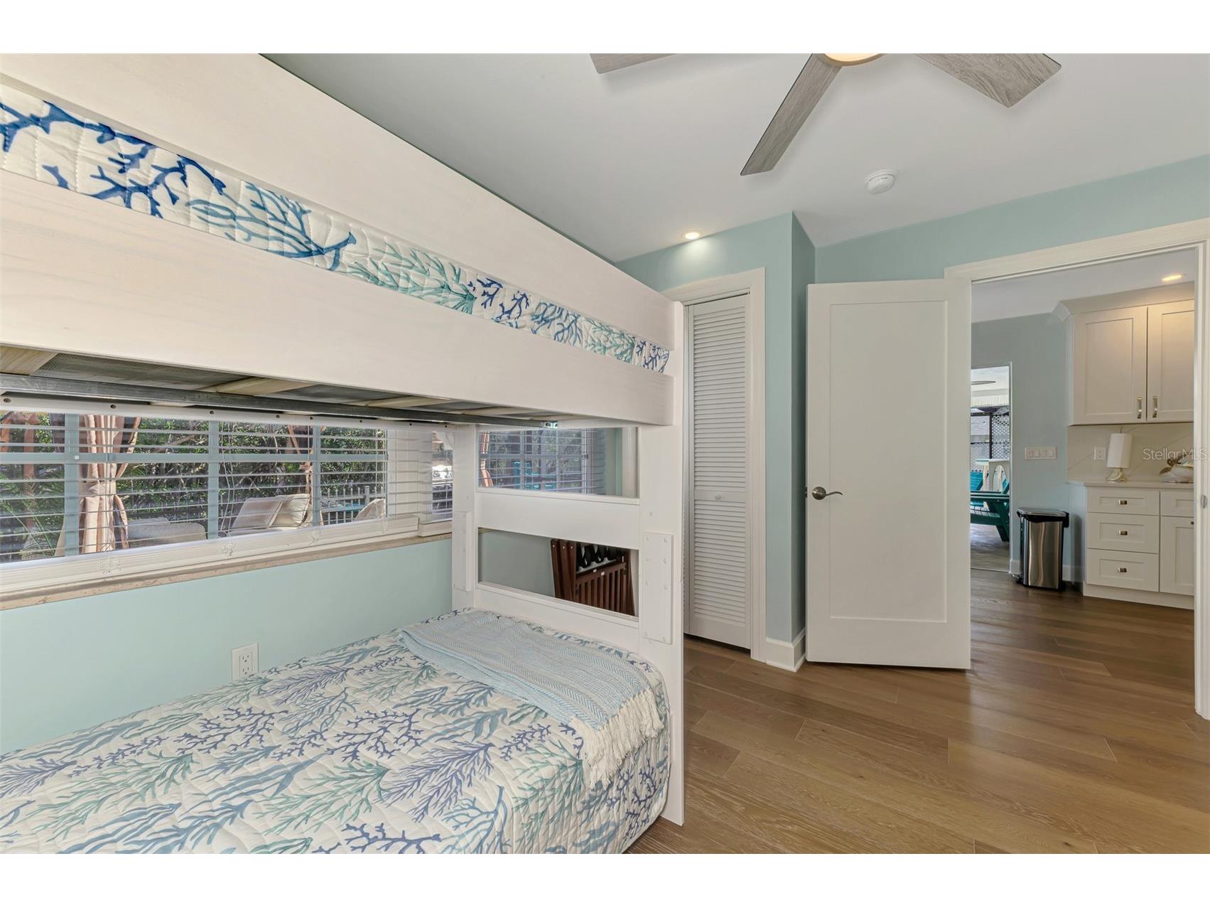 307 Avenida De Paradisio Sarasota FL 34242 A4691362 image35
