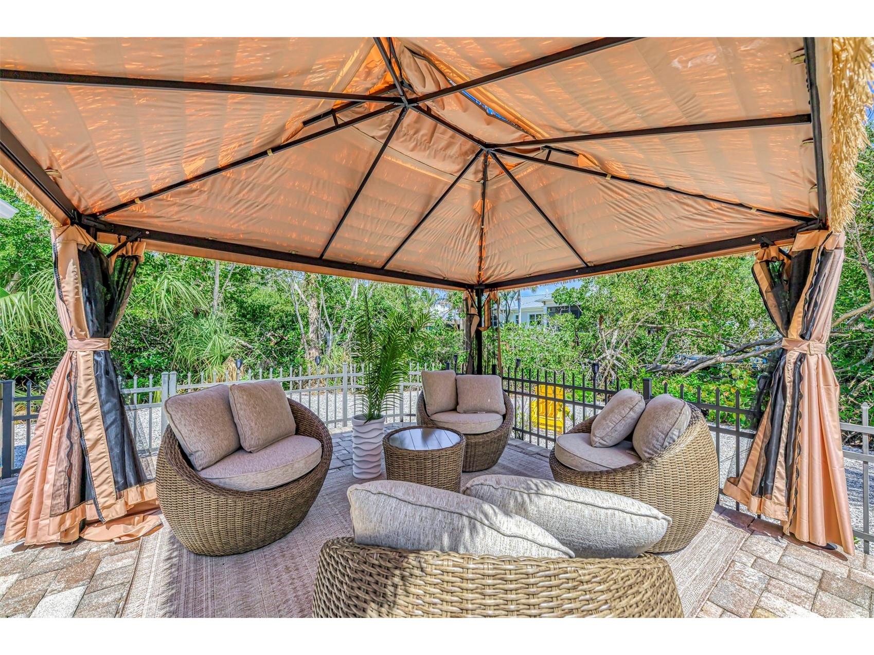 307 Avenida De Paradisio Sarasota FL 34242 A4691362 image45