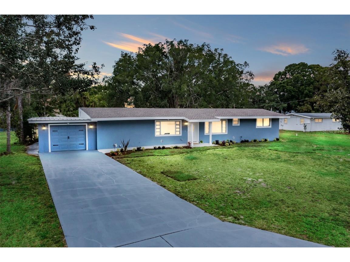 307 Campus Drive Ruskin FL 33570 T3448072 image1