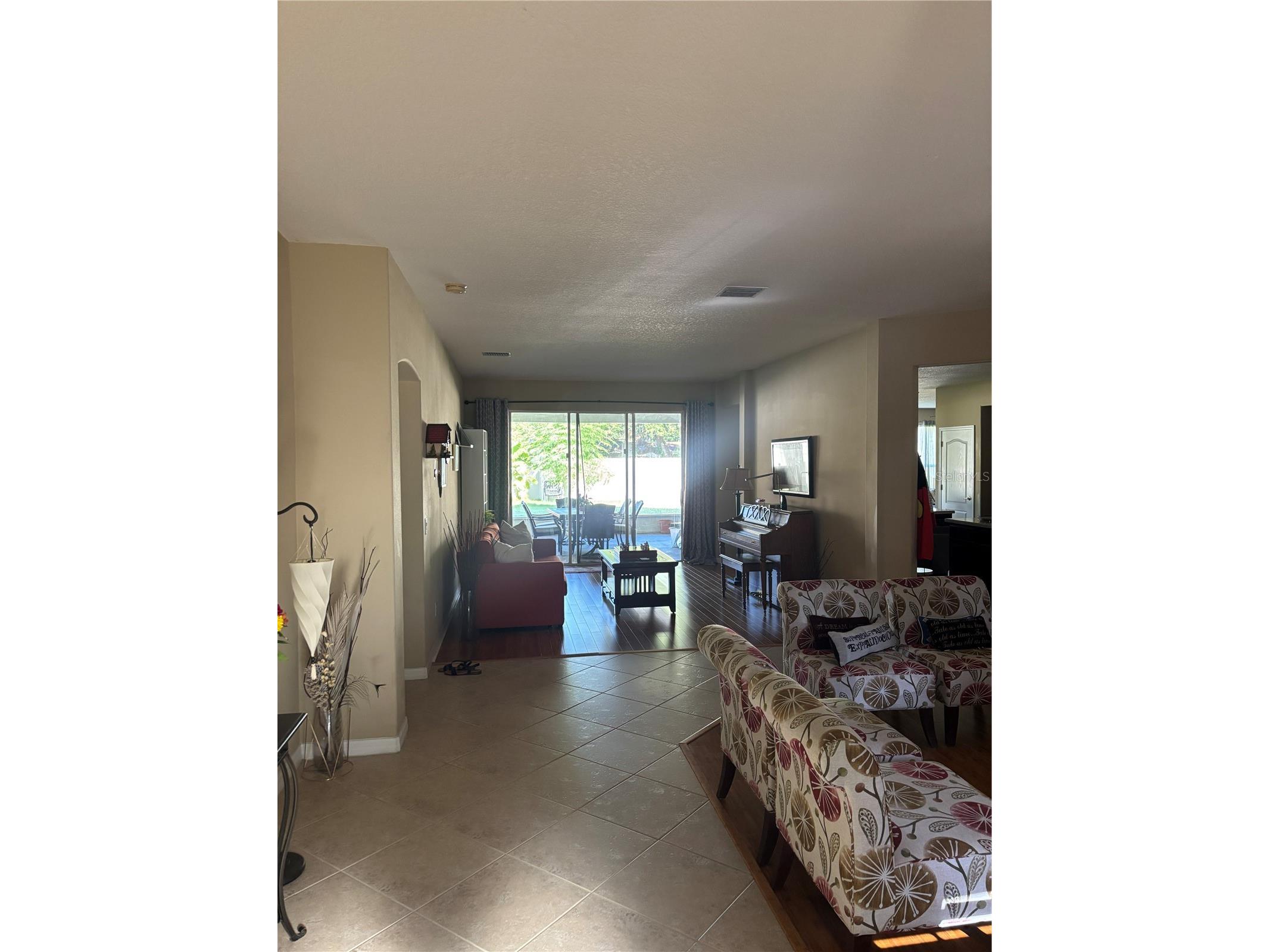 307 Carriage Oak Pl Seffner FL 33584 TB8528583 image3
