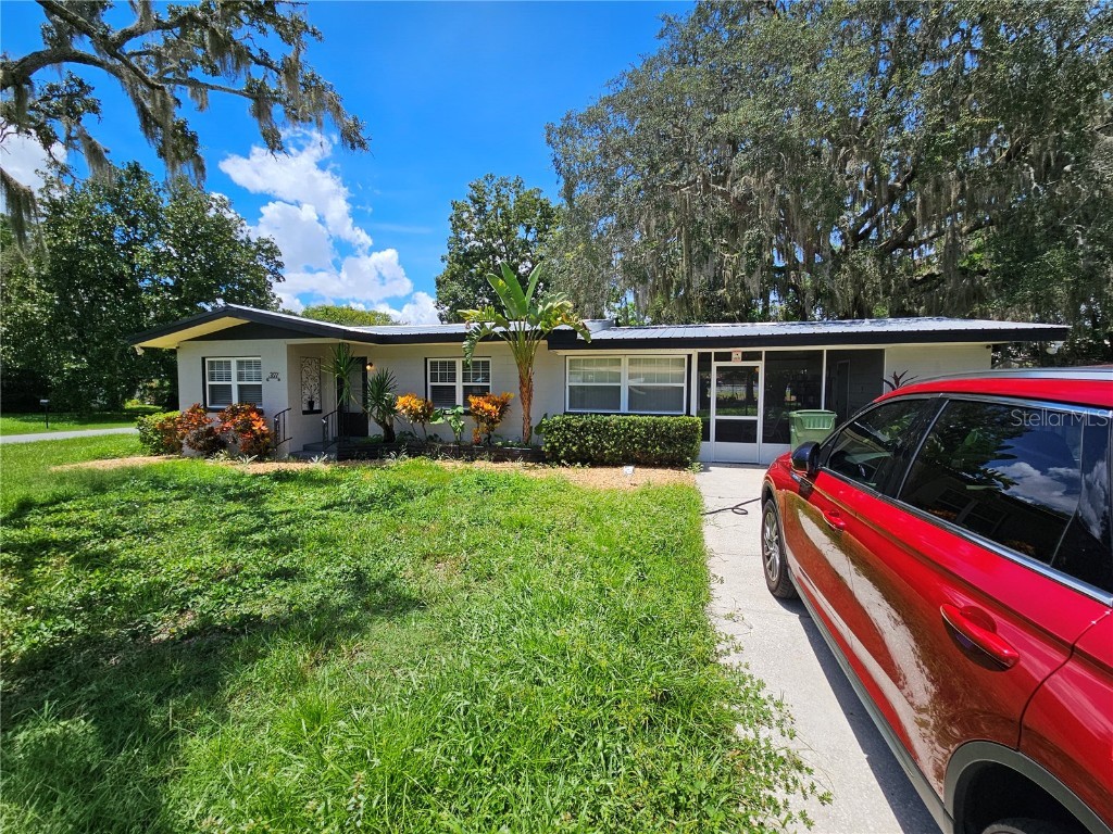 307 Cooke Street Leesburg FL 34748 J993130 image1