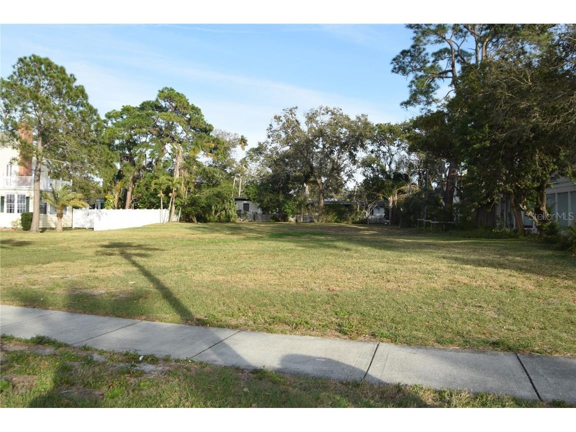 307 Edgewater Drive Dunedin FL 34698 - ST JOSEPH SOUND T3502559 image1