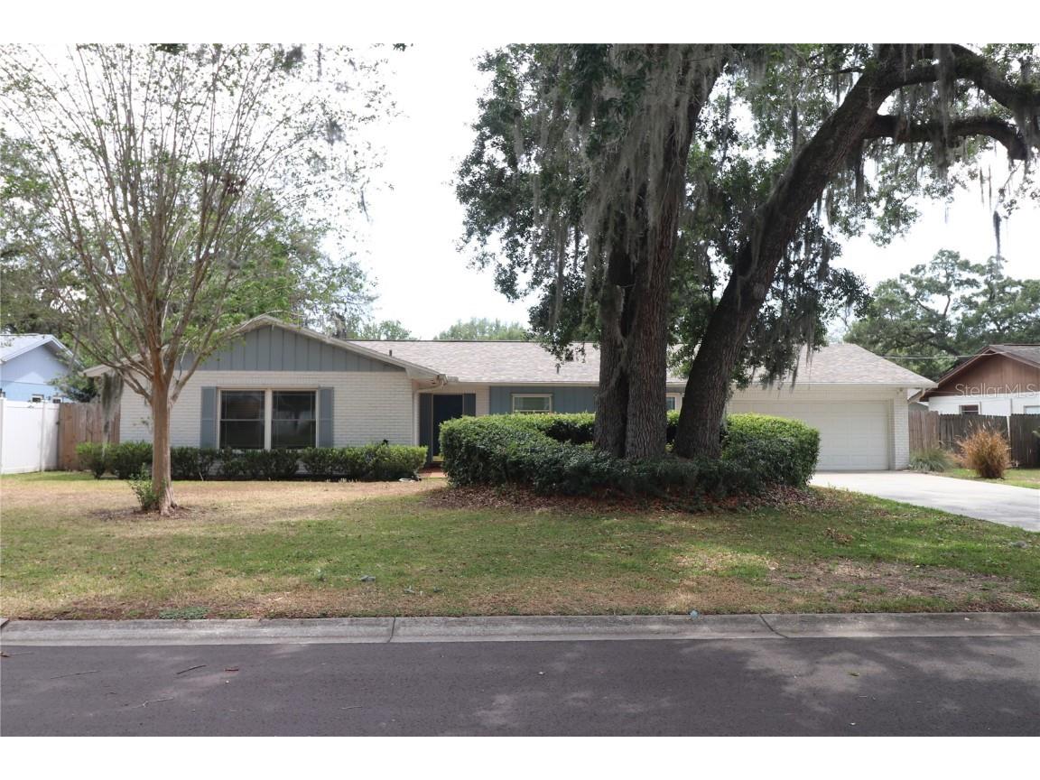 307 Greenview Drive Brandon FL 33510 T3442253 image1