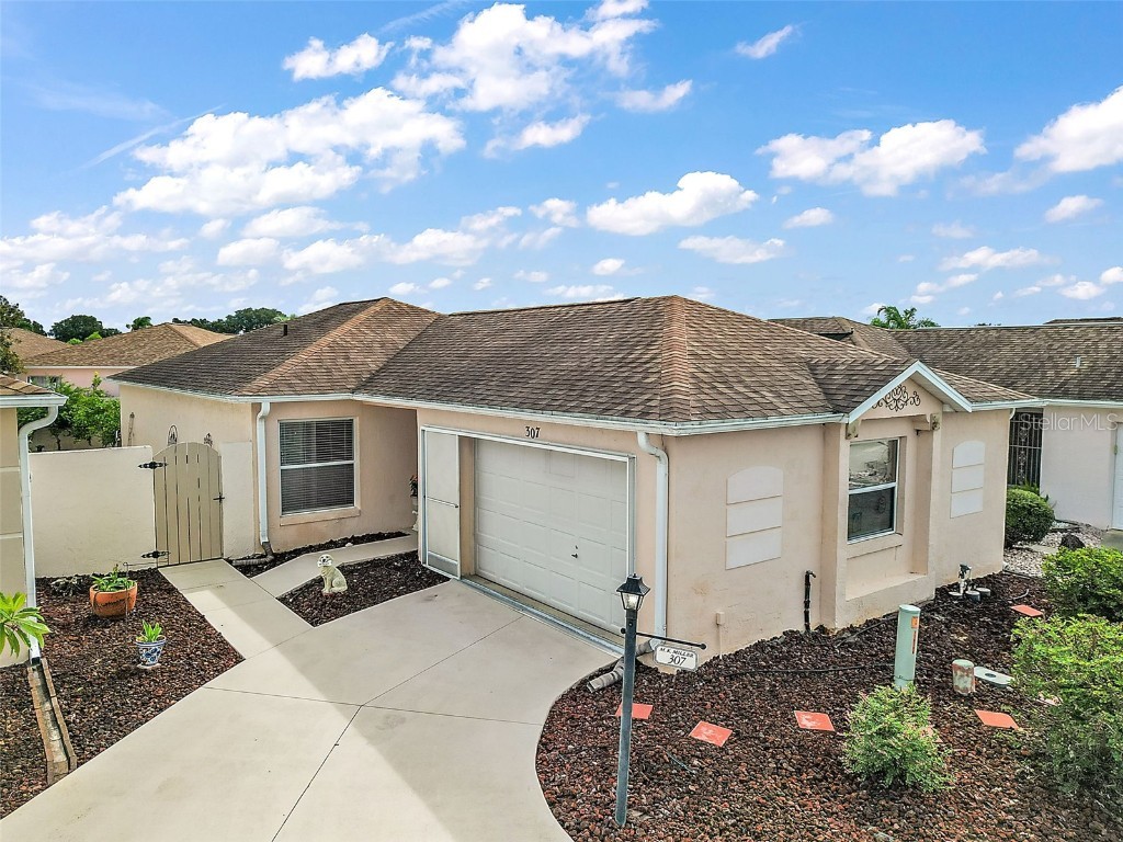 307 Guido Avenue Lady Lake FL 32159 G5085124 image1