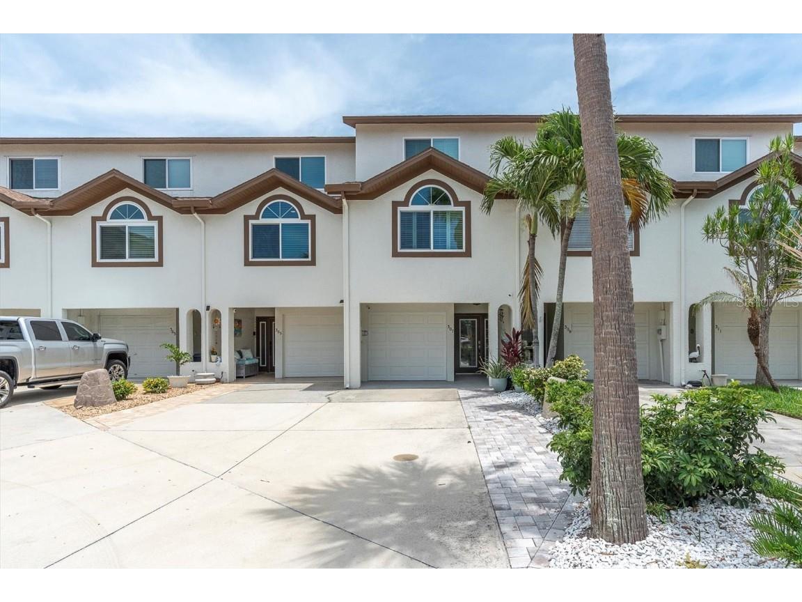 307 Madeira Circle Tierra Verde FL 33715 - BOCA CIEGA BAY TB8416100 image2