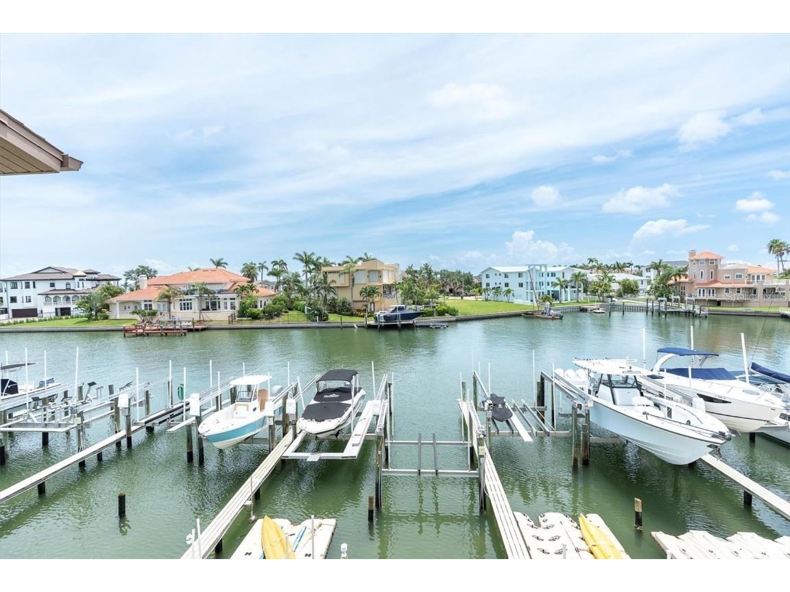 307 Madeira Circle Tierra Verde FL 33715 - BOCA CIEGA BAY TB8416100 image8