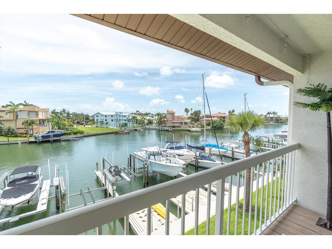 307 Madeira Circle Tierra Verde FL 33715 - BOCA CIEGA BAY TB8416100 image9