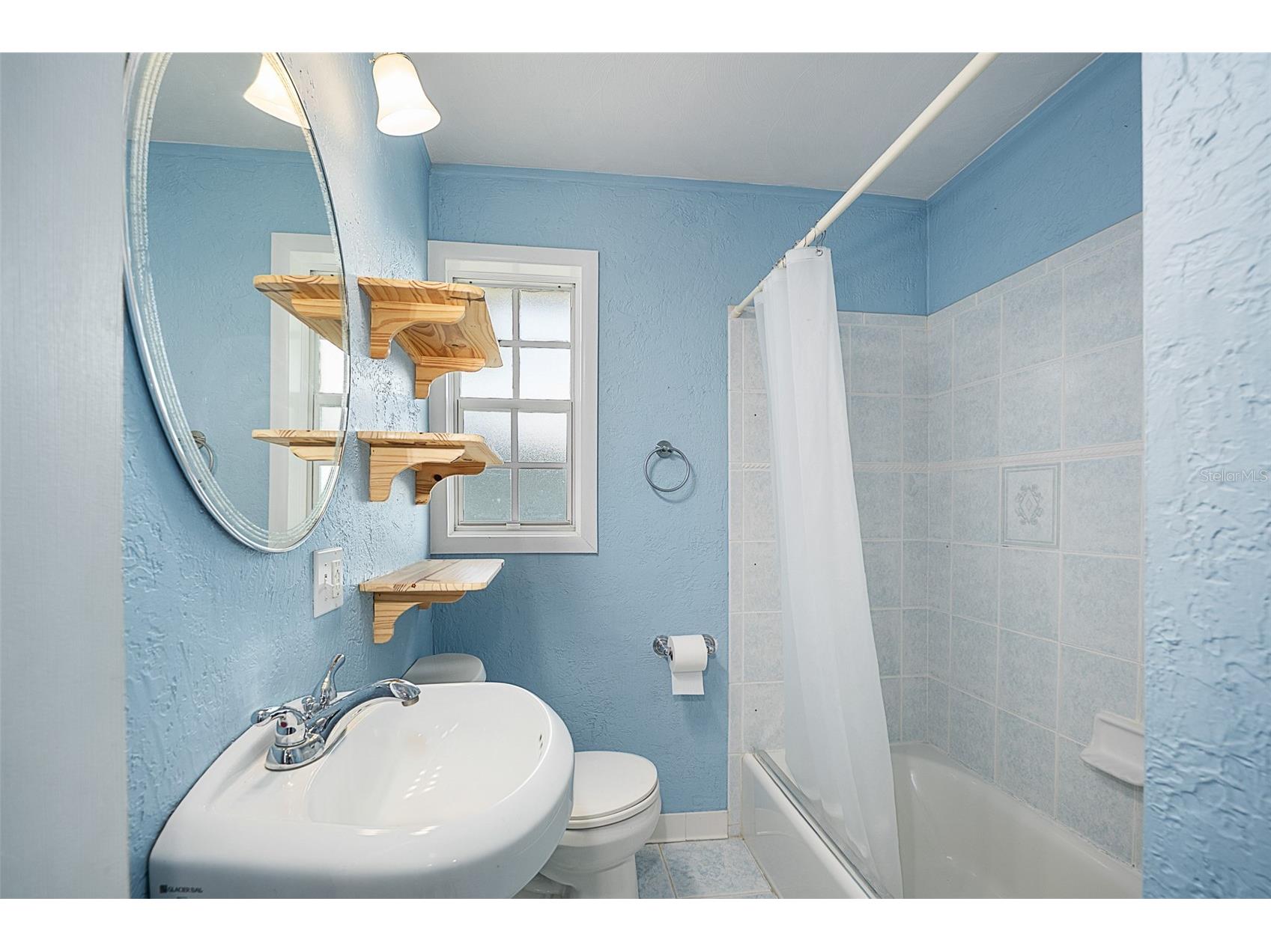 307 Manhattan Avenue Daytona Beach FL 32118 V4948925 image35
