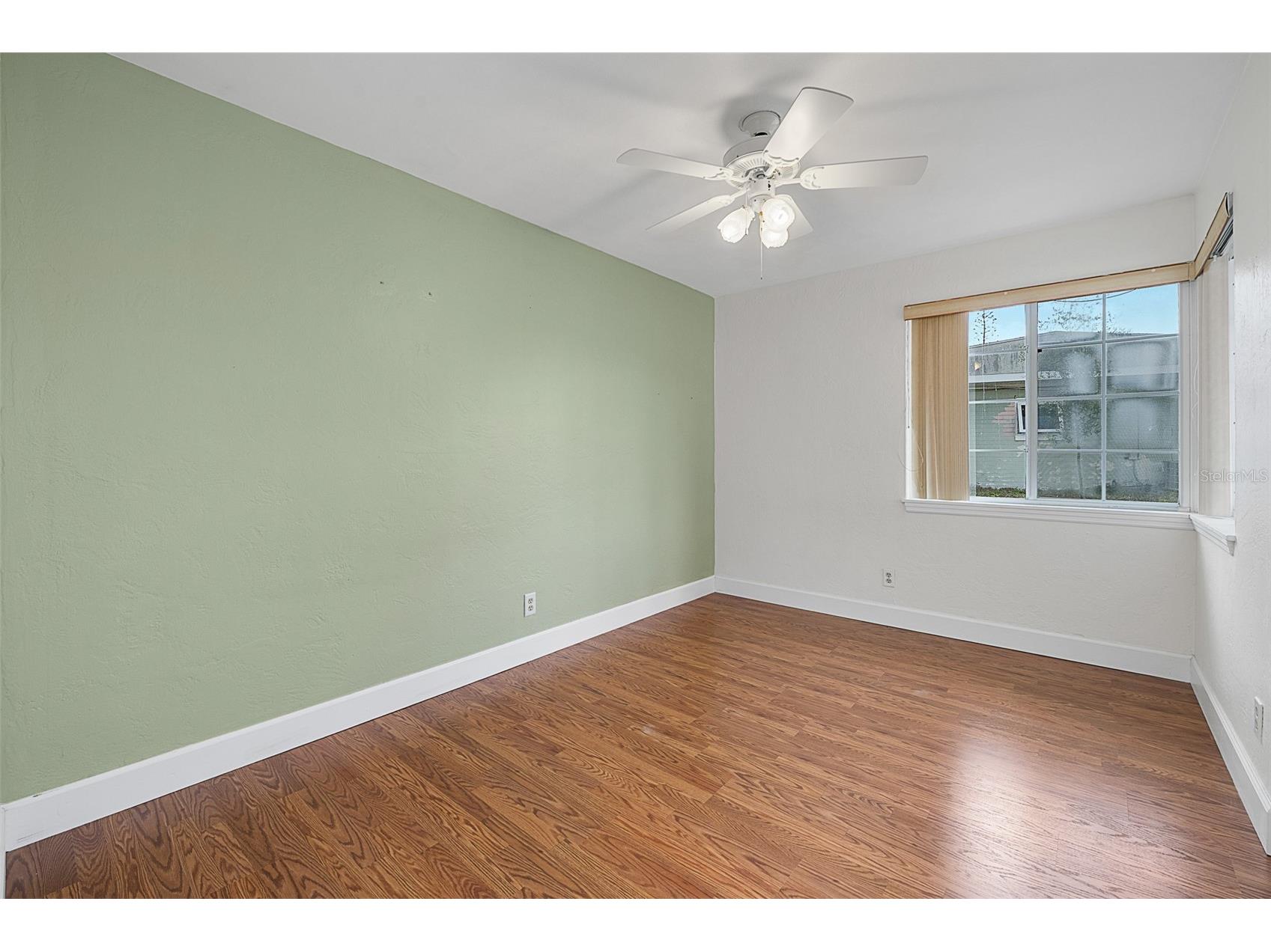 307 Manhattan Avenue Daytona Beach FL 32118 V4948925 image37