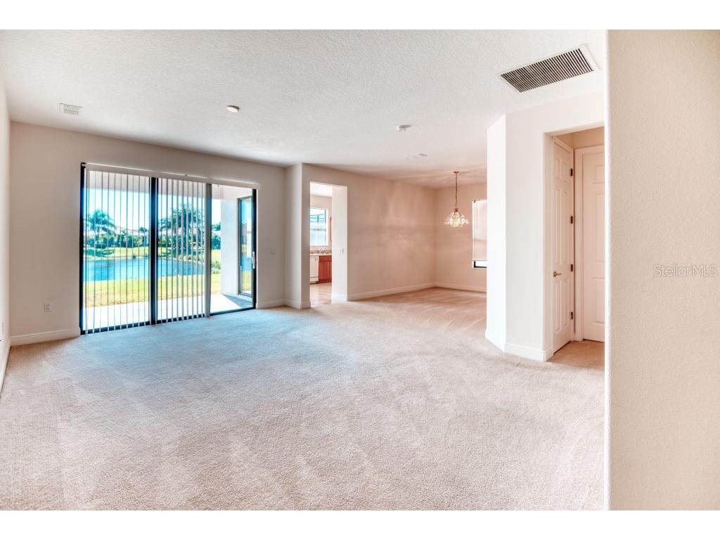 307 Monterey Street Poinciana FL 34759 - COMMUNITY POND S5137888 image5