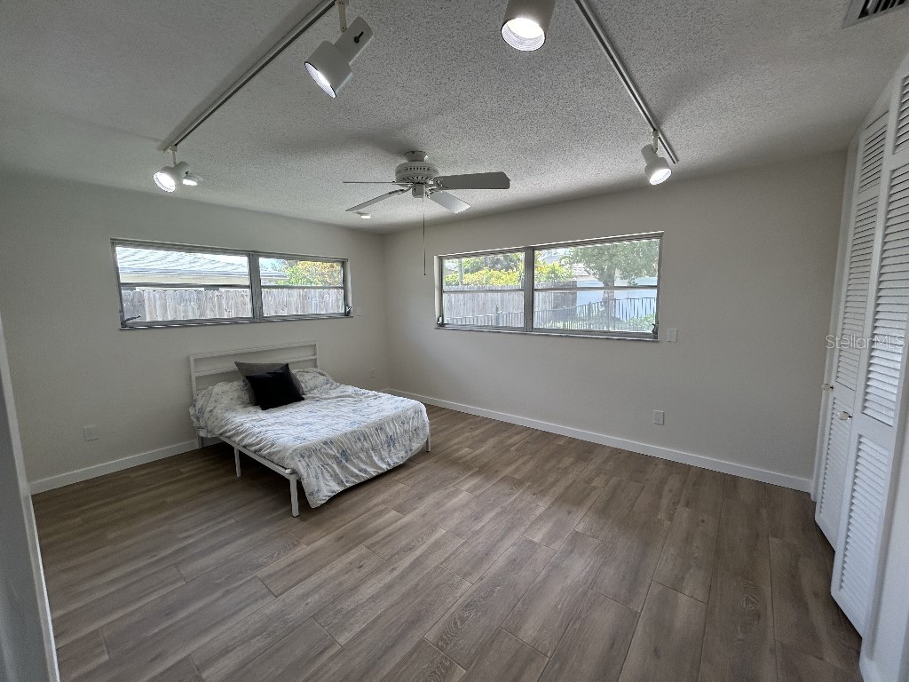 307 Orangewood Lane Largo FL 33770 TB8514498 image14