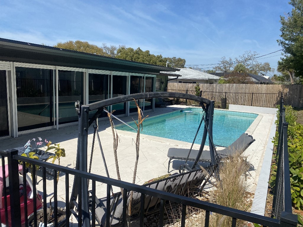 307 Orangewood Lane Largo FL 33770 TB8514498 image2