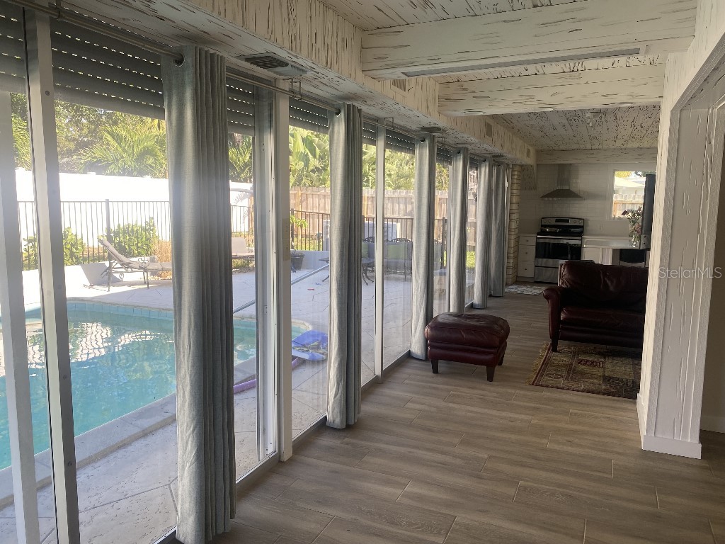307 Orangewood Lane Largo FL 33770 TB8514498 image4