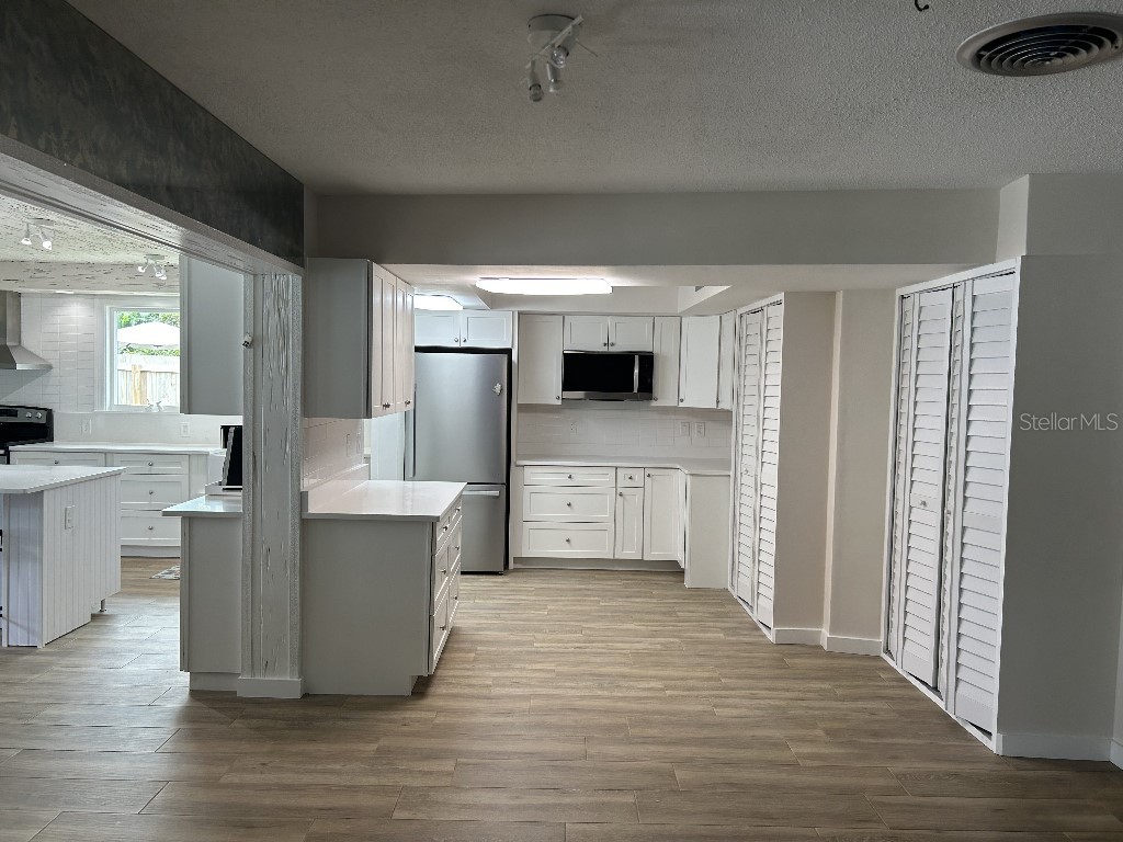 307 Orangewood Lane Largo FL 33770 TB8514498 image9