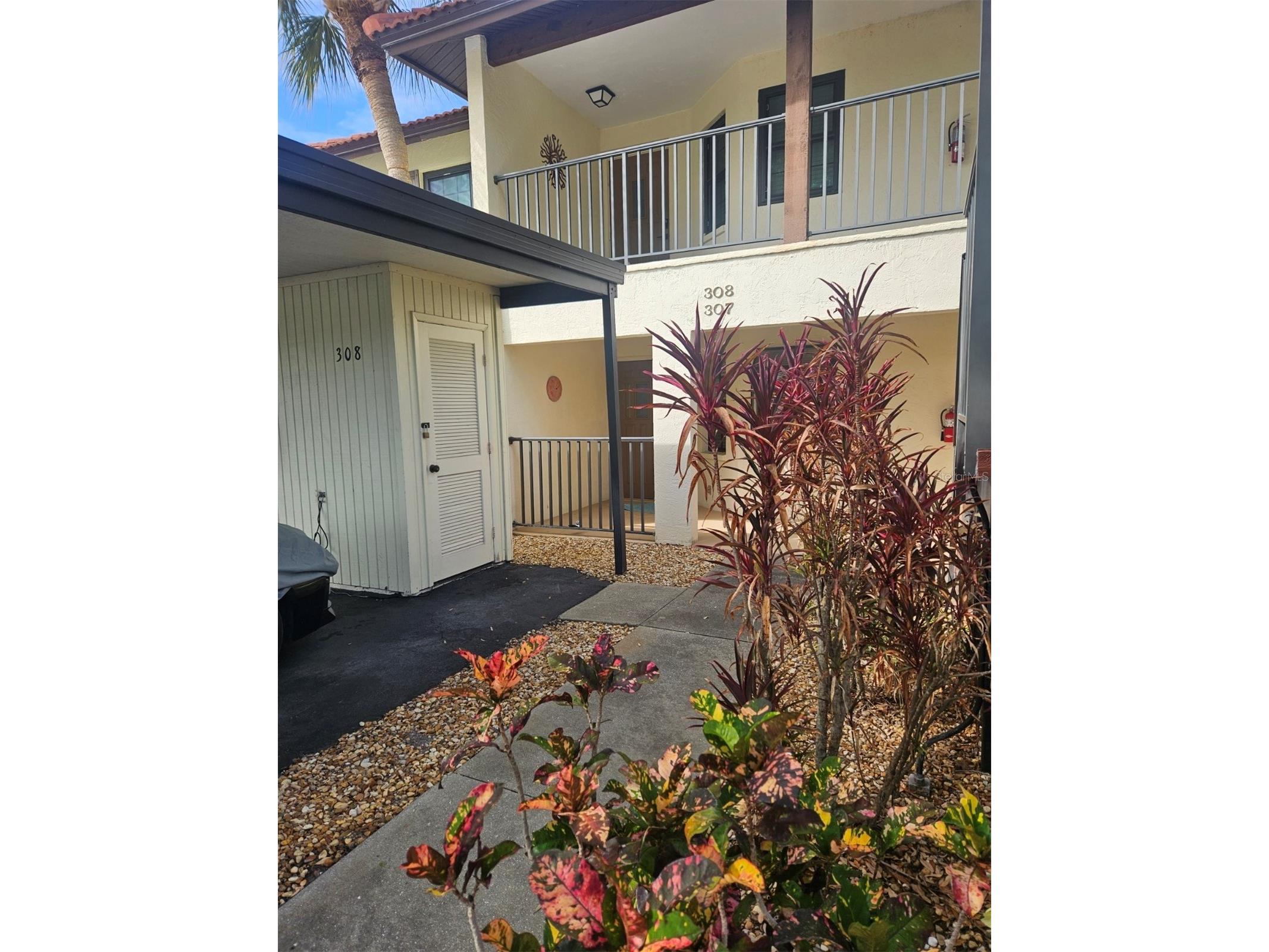 307 Pine Hollow Circle #307 Englewood FL 34223 D6147334 image1