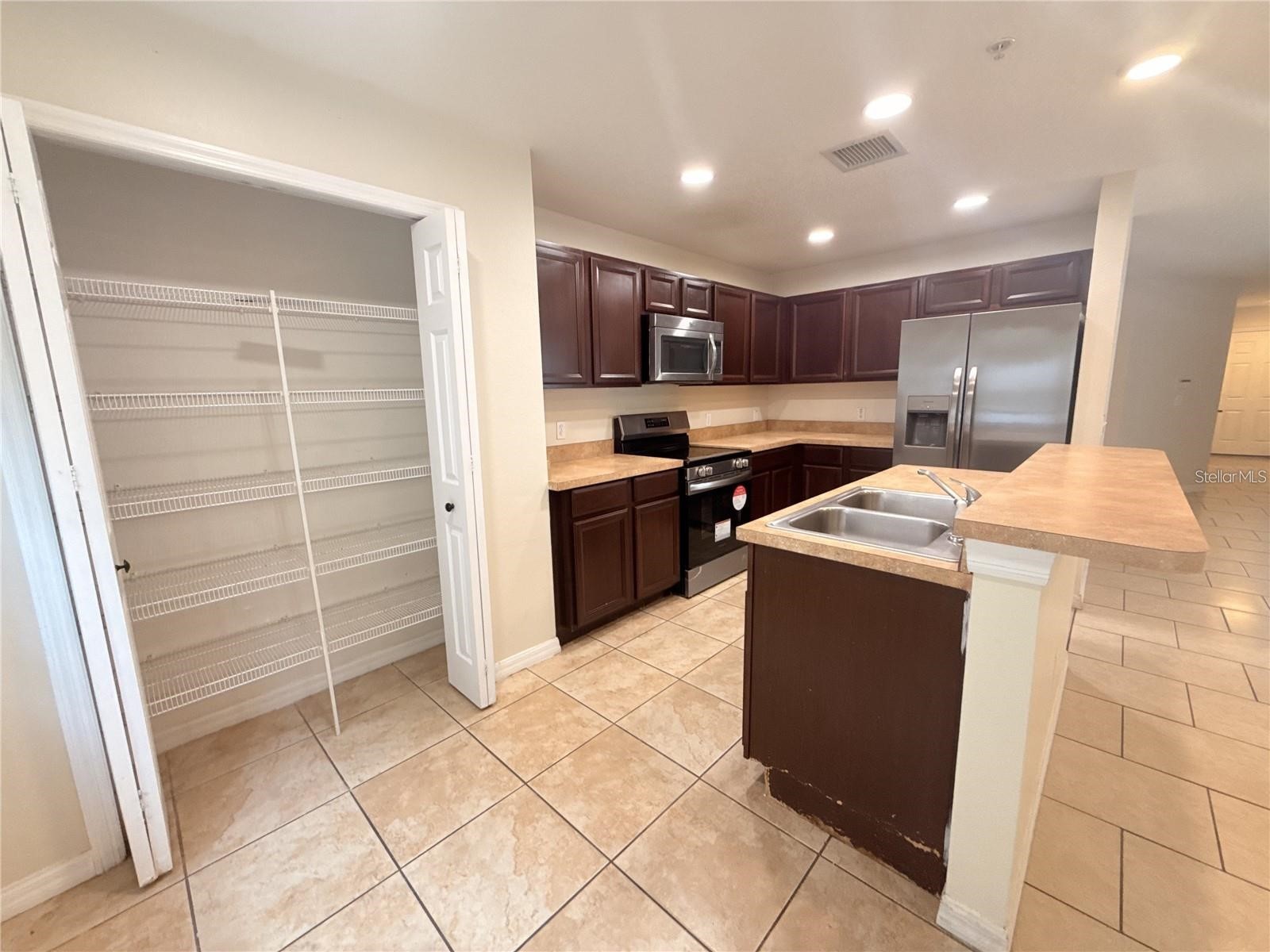 307 Prickle Pear Court #64 Orlando FL 32824 S5152618 image5