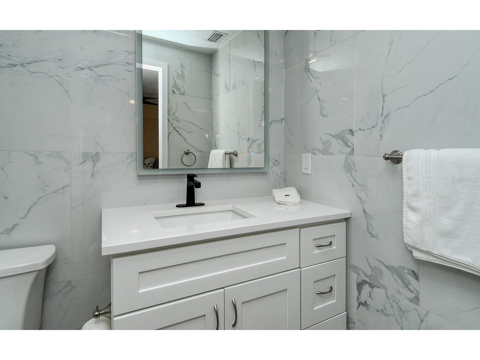 307 Southland Road Venice FL 34293 A4697055 image26