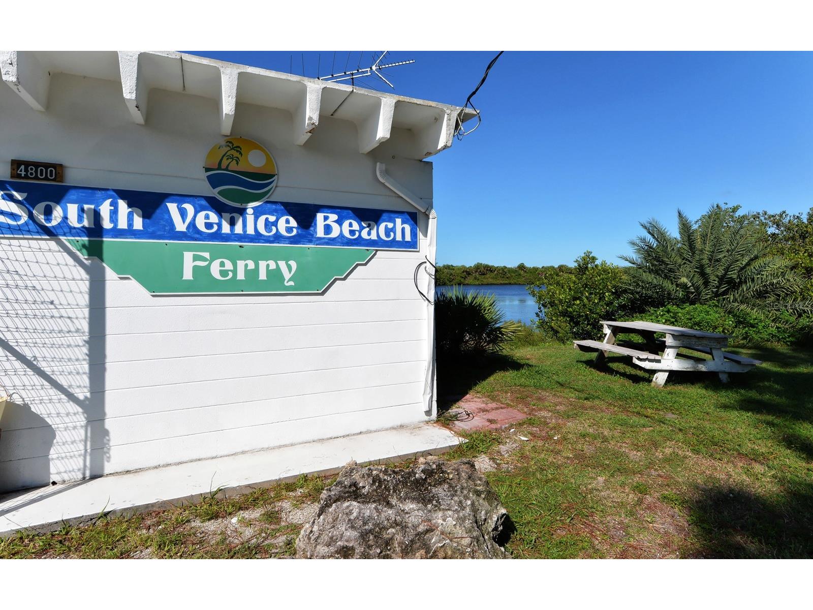 307 Southland Road Venice FL 34293 A4697055 image40