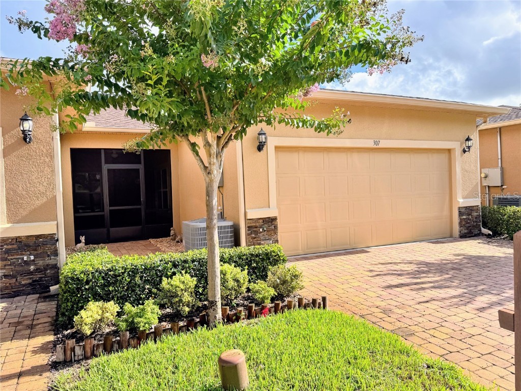 307 Tammie Sue Lane Deland FL 32724 V4944332 image1