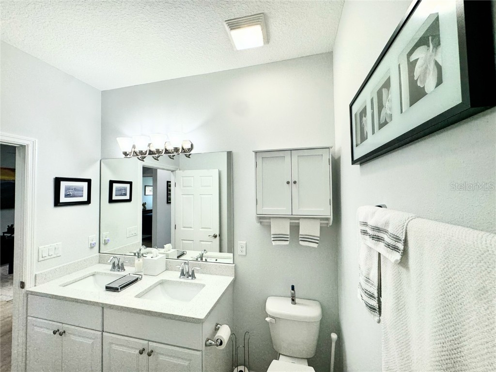 307 Tammie Sue Lane Deland FL 32724 V4944332 image12