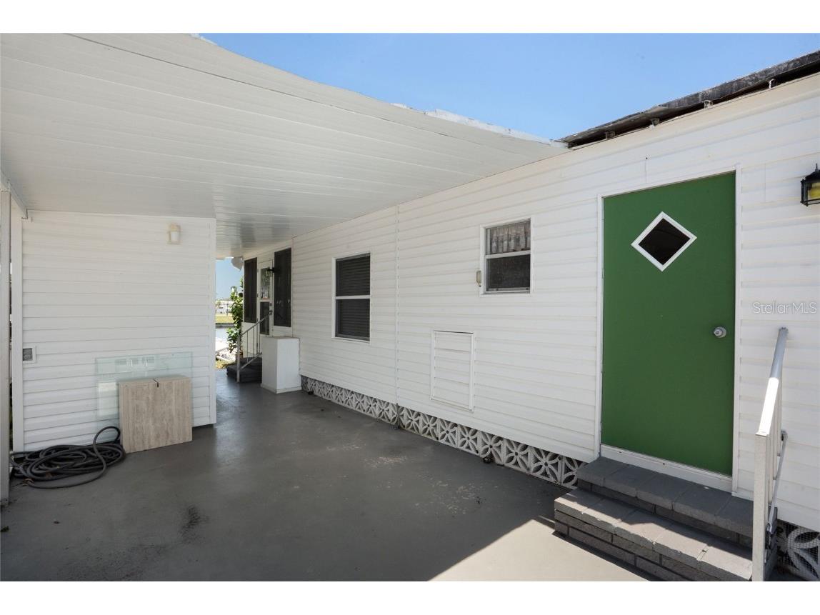 307 White Oak Way Sarasota FL 34237 A4653053 image1