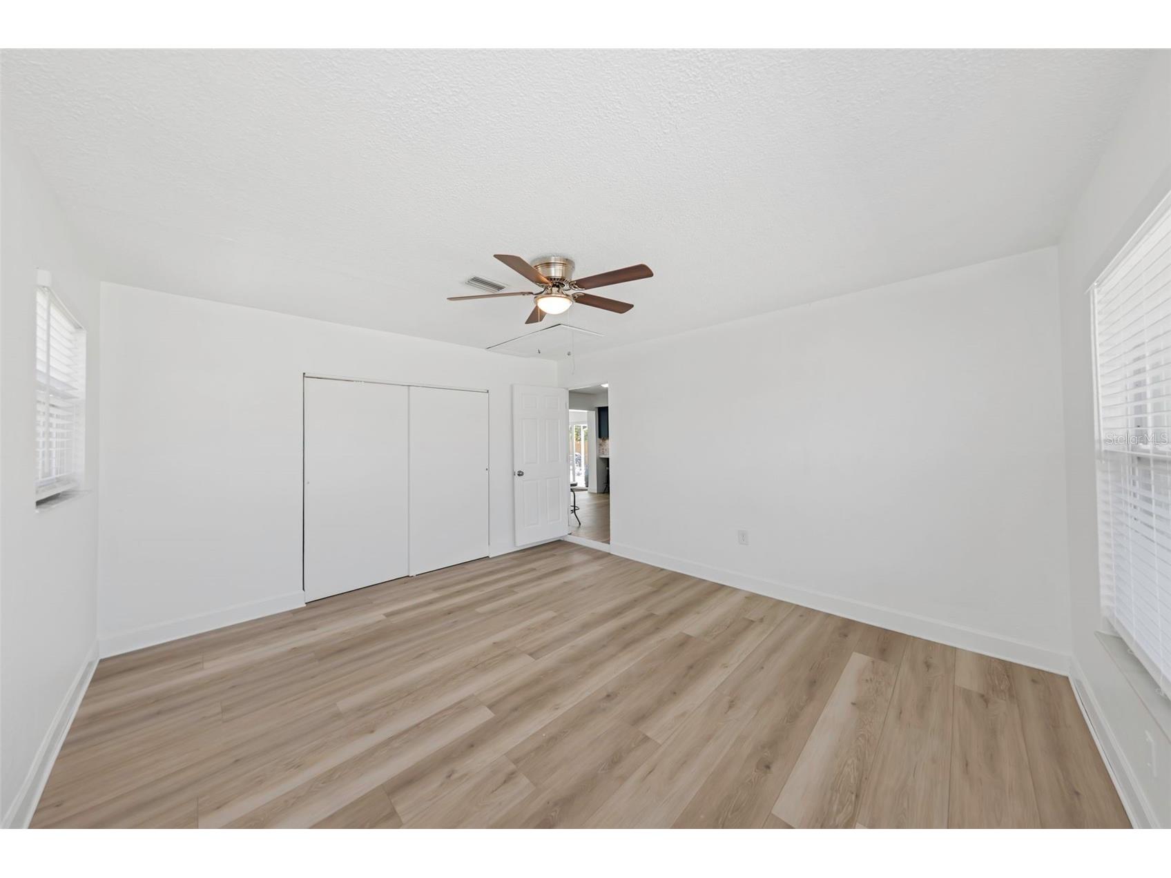 3070 Dryer Avenue Largo FL 33770 TB8489441 image28