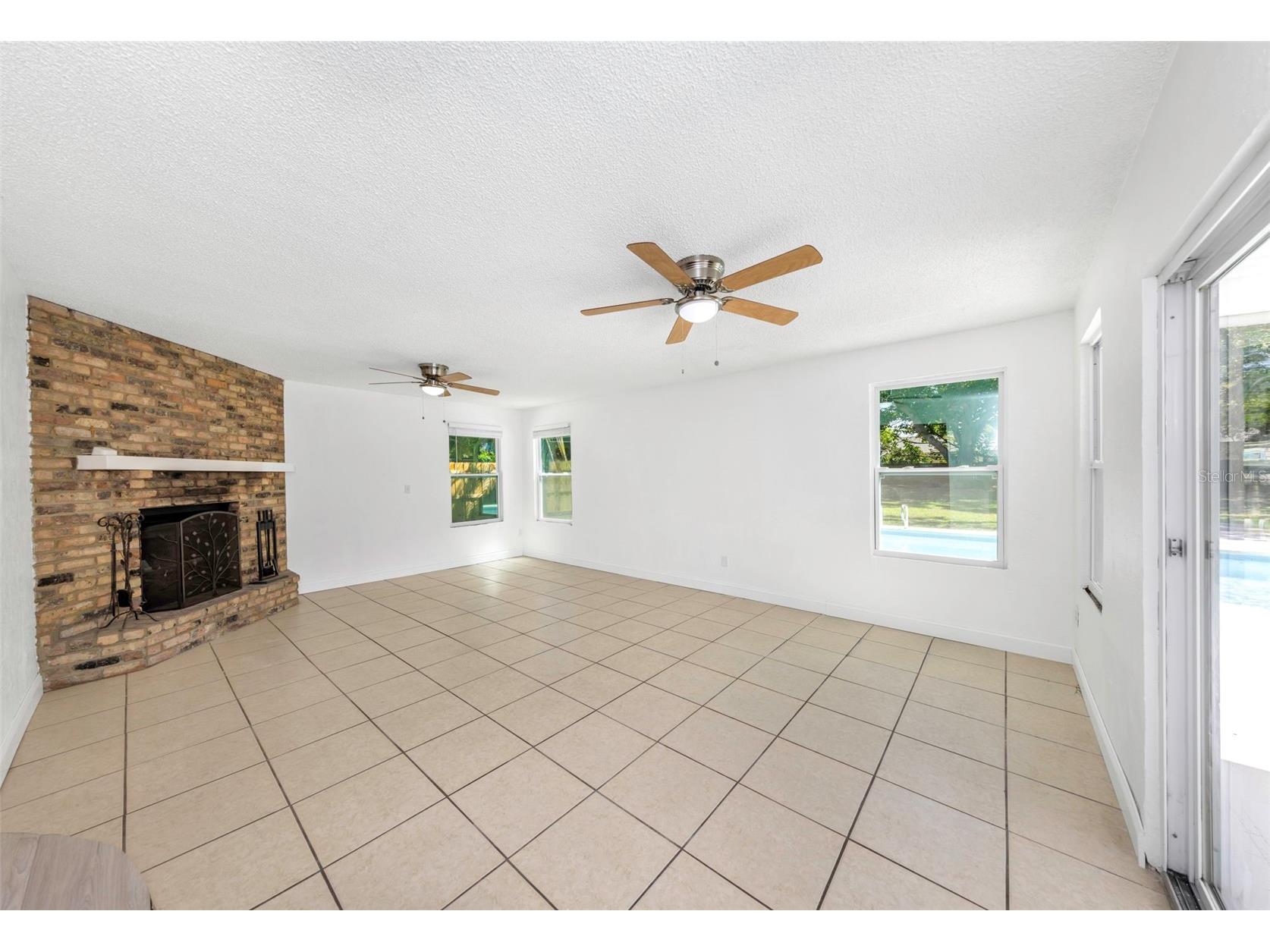 3070 Dryer Avenue Largo FL 33770 TB8489441 image29