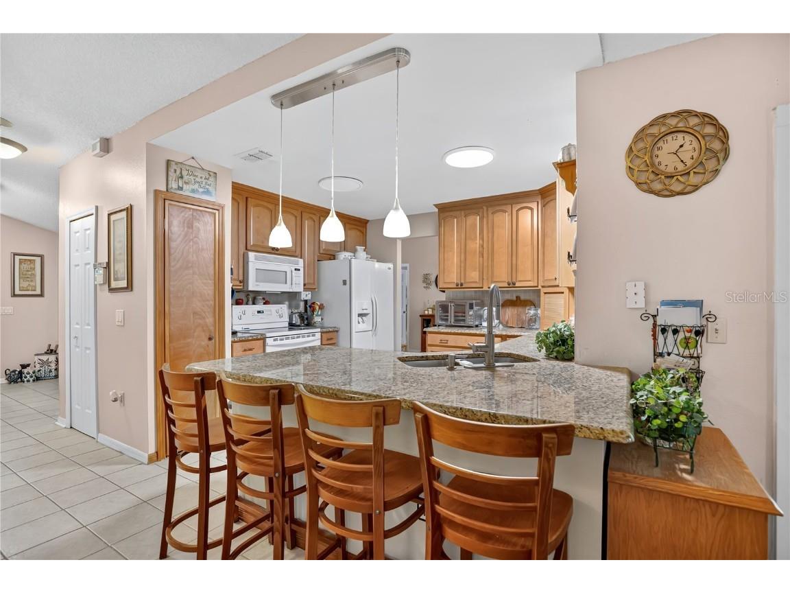 3070 Sixma Deltona FL 32738 V4945517 image10