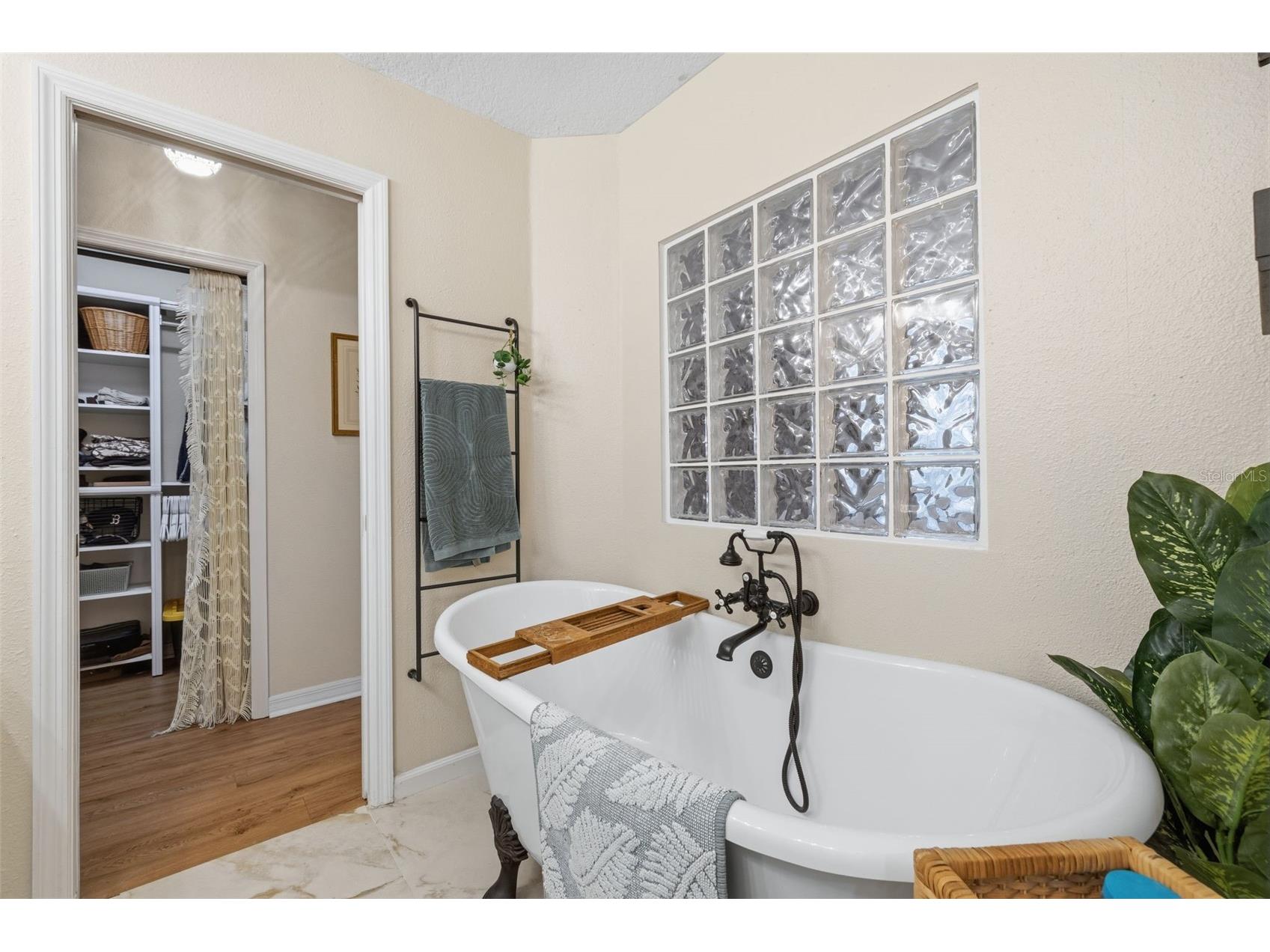 3073 Branch Drive Clearwater FL 33760 TB8526083 image19