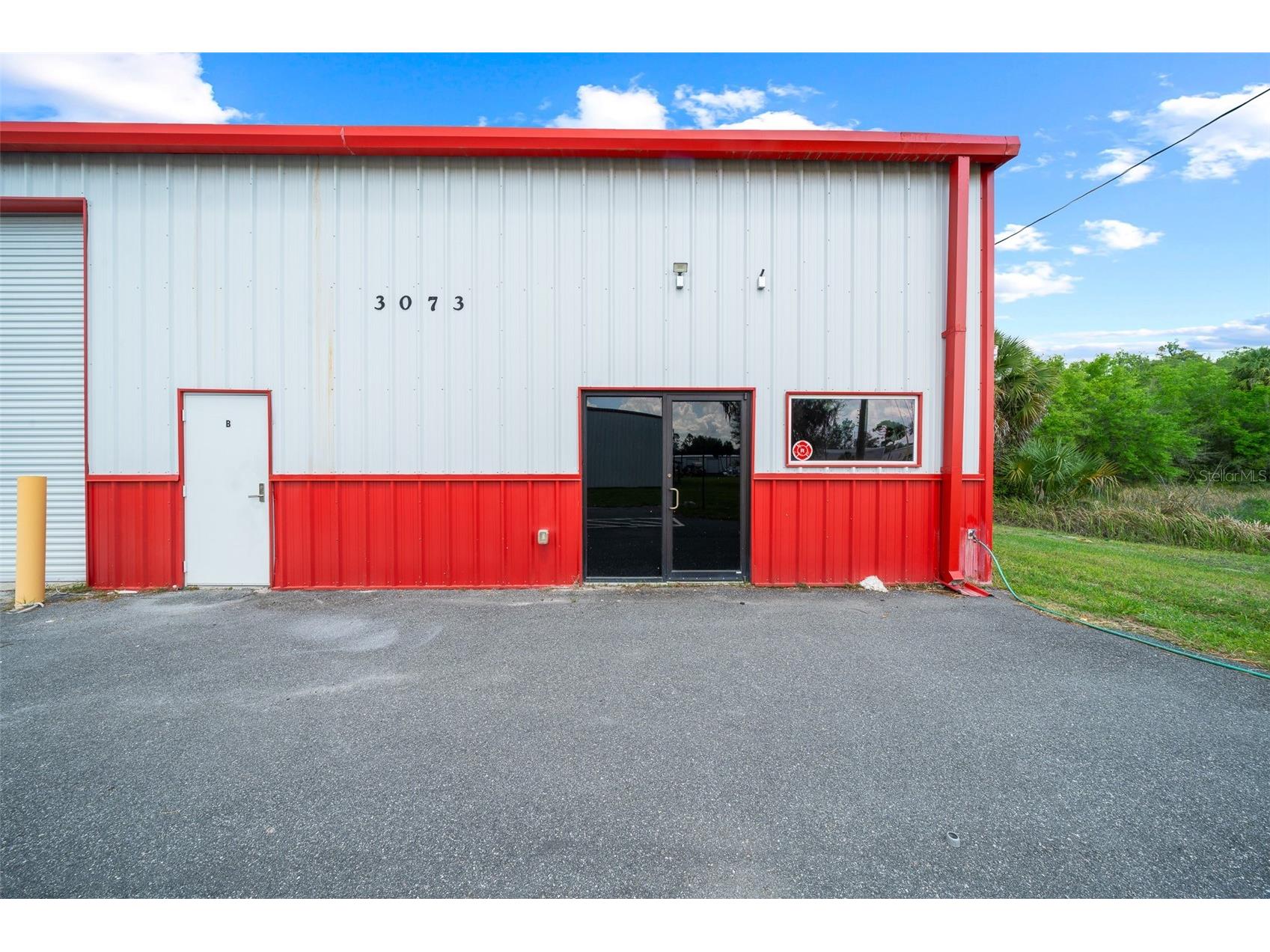 3073 NE 37th Place Wildwood FL 34785 OM721568 image2