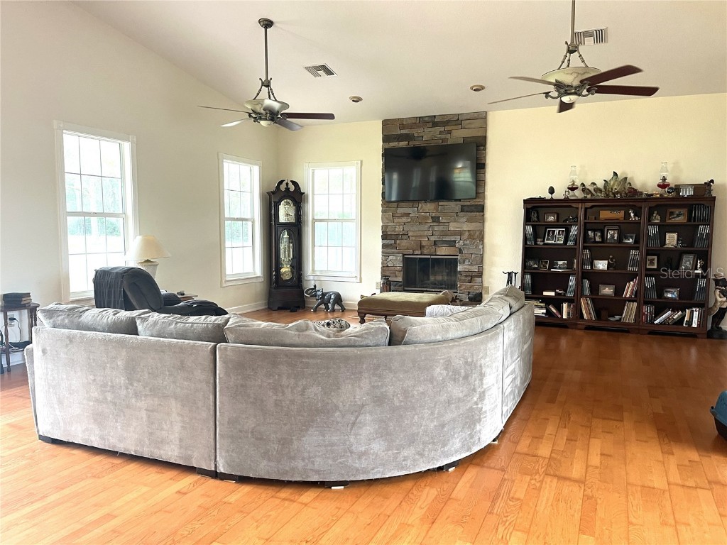 30737 Elam Road Wesley Chapel FL 33545 T3548223 image19