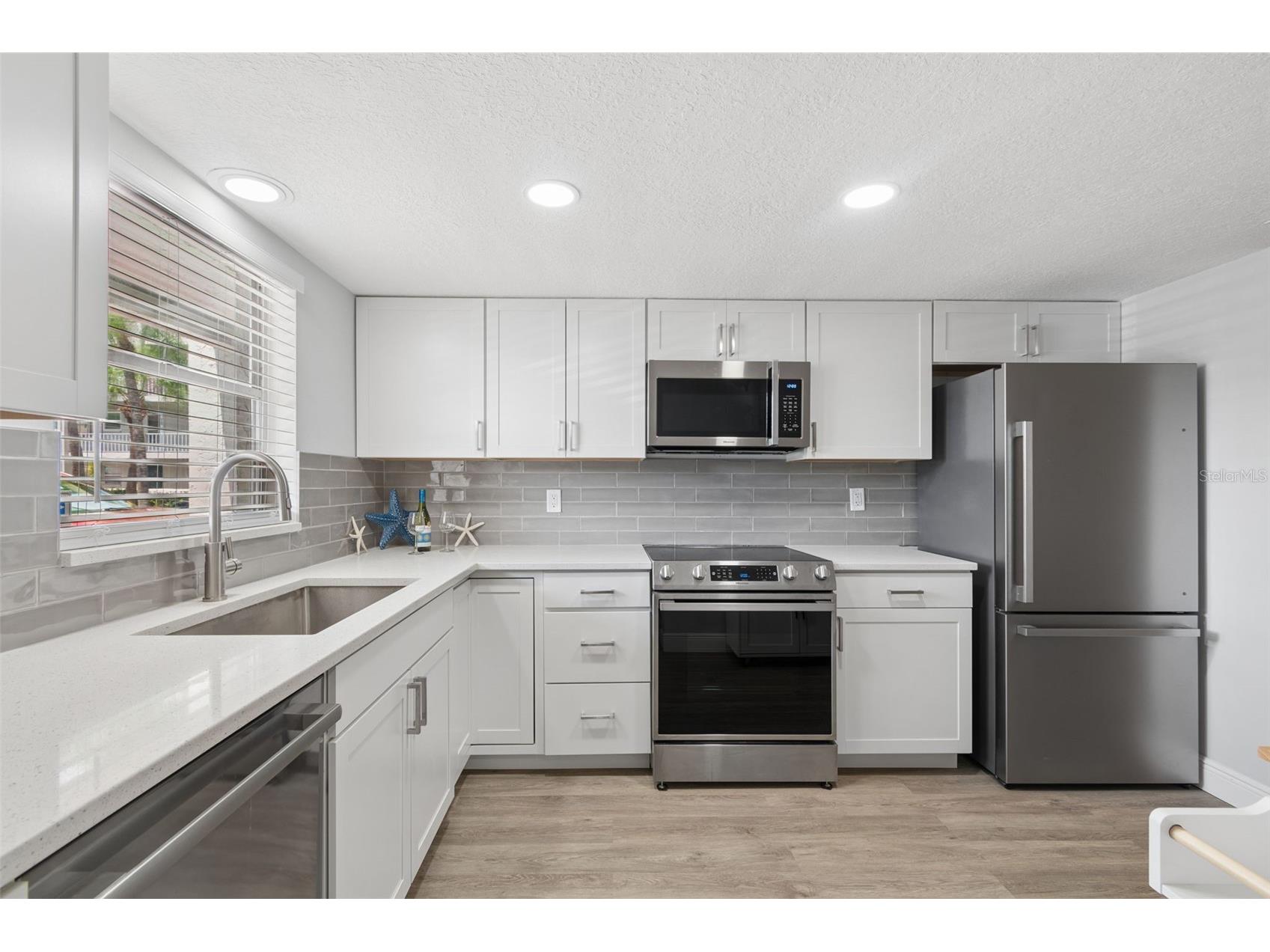 3074 Lake Bayshore Dr #O-120 Bradenton FL 34205 A4700518 image10