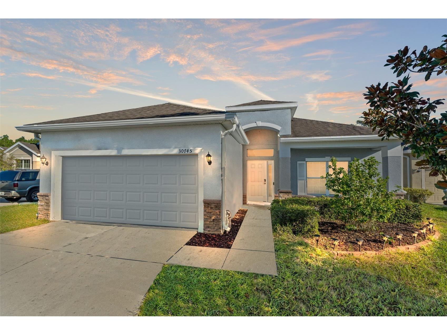 30745 Satinleaf Run Brooksville FL 34602 W7880098 image1