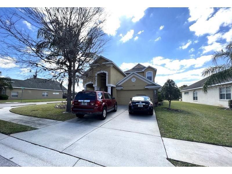 30750 Pumpkin Ridge Drive Wesley Chapel FL 33543 W7853925 image1