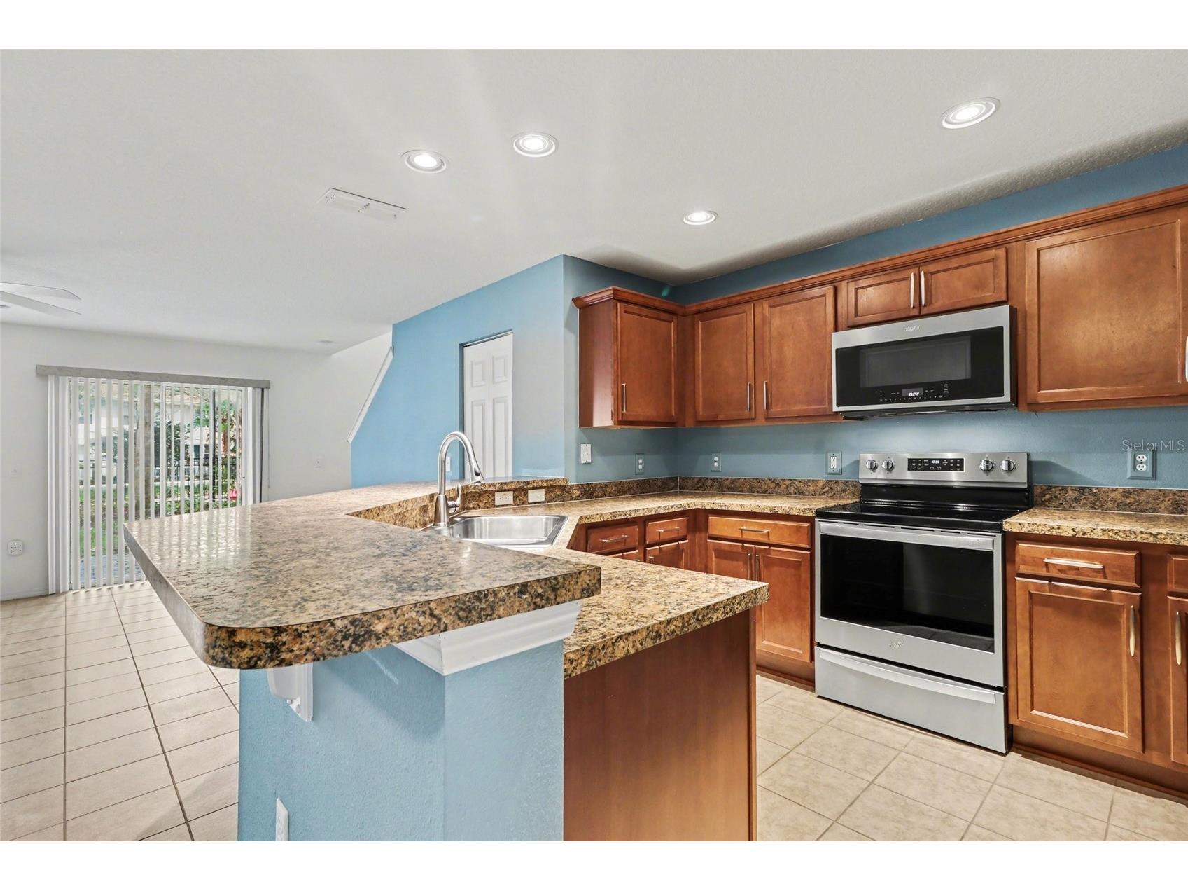 3077 Seaview Castle Drive Kissimmee FL 34746 O6396448 image10