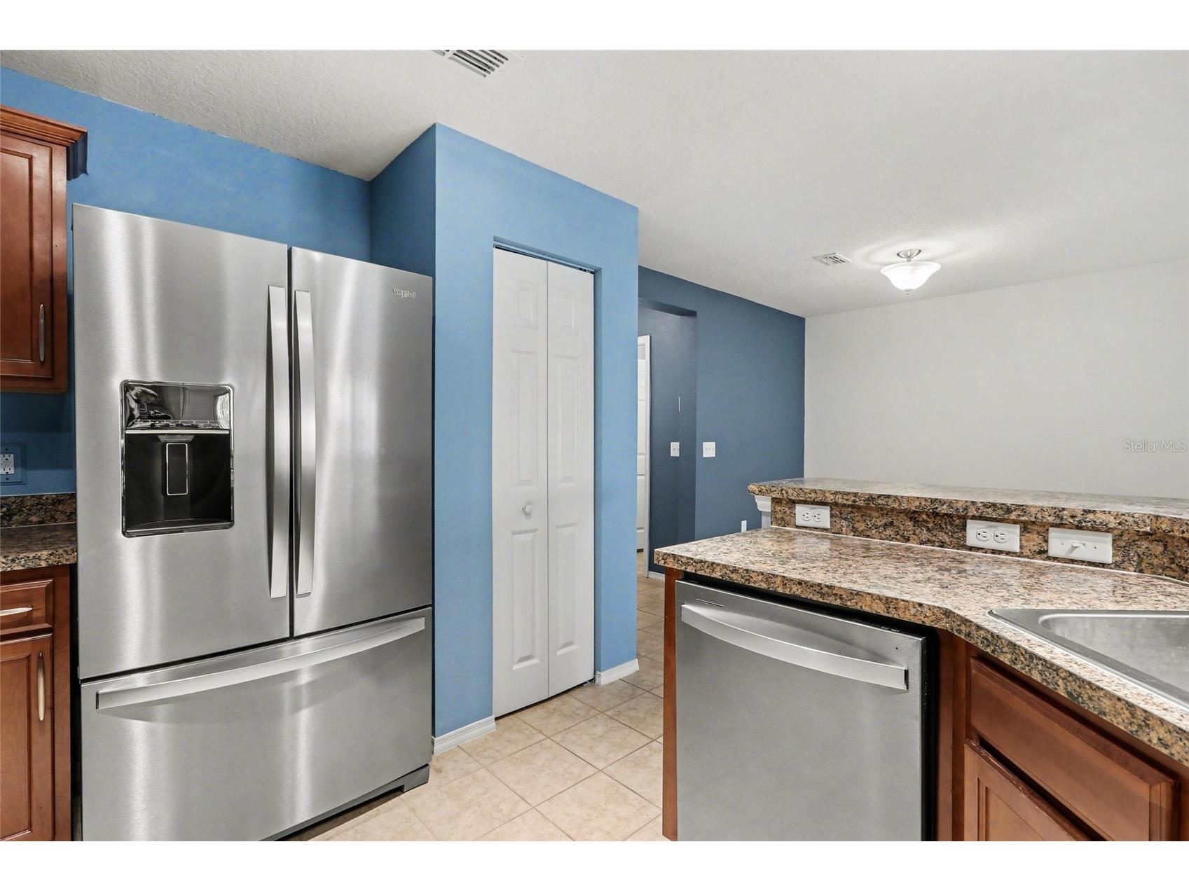 3077 Seaview Castle Drive Kissimmee FL 34746 O6396448 image12