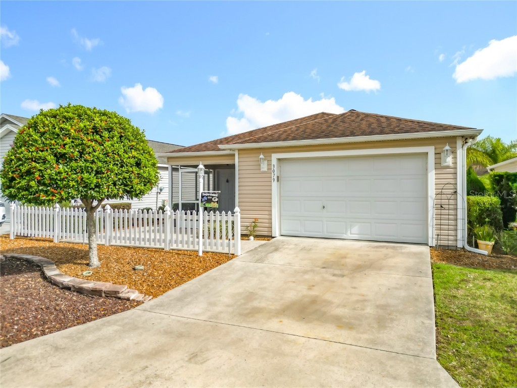 3079 Nutwood Avenue The Villages FL 32163 V4946528 image1