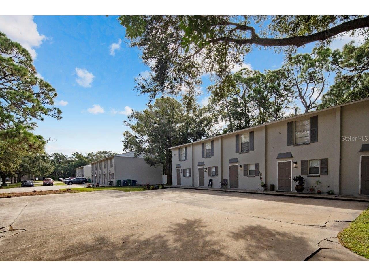 308 57th Avenue Drive E #B Bradenton FL 34203 A4695837 image1