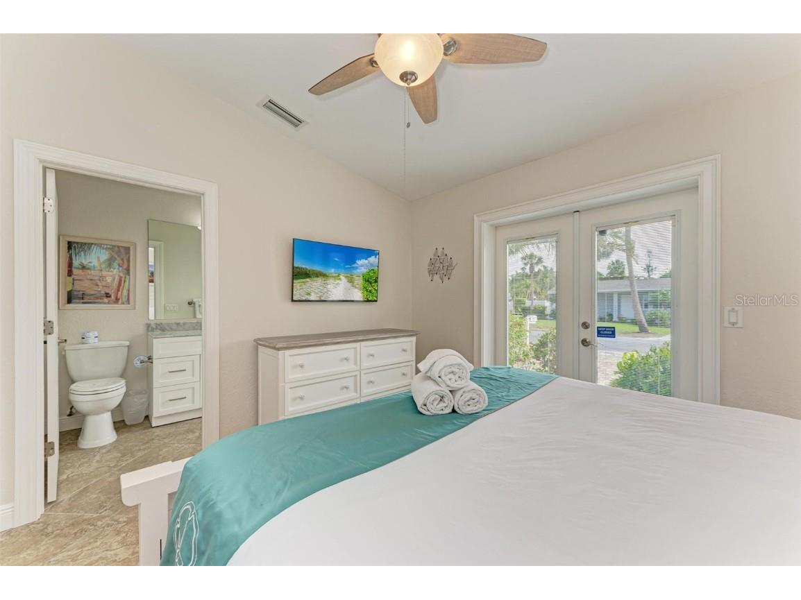 308 58th Street #A Holmes Beach FL 34217 A4673370 image16