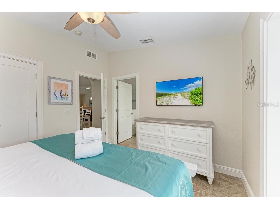 308 58th Street #A Holmes Beach FL 34217 A4673370 image17