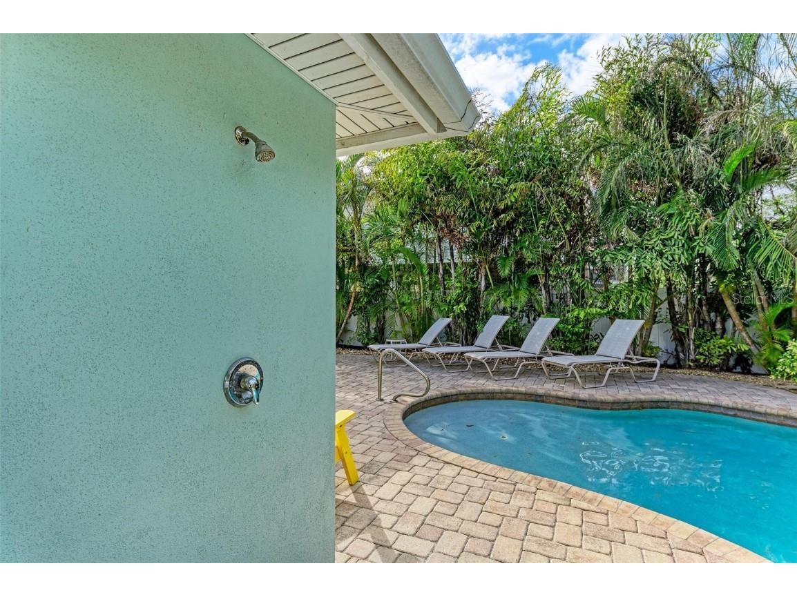 308 58th Street #A Holmes Beach FL 34217 A4673370 image30