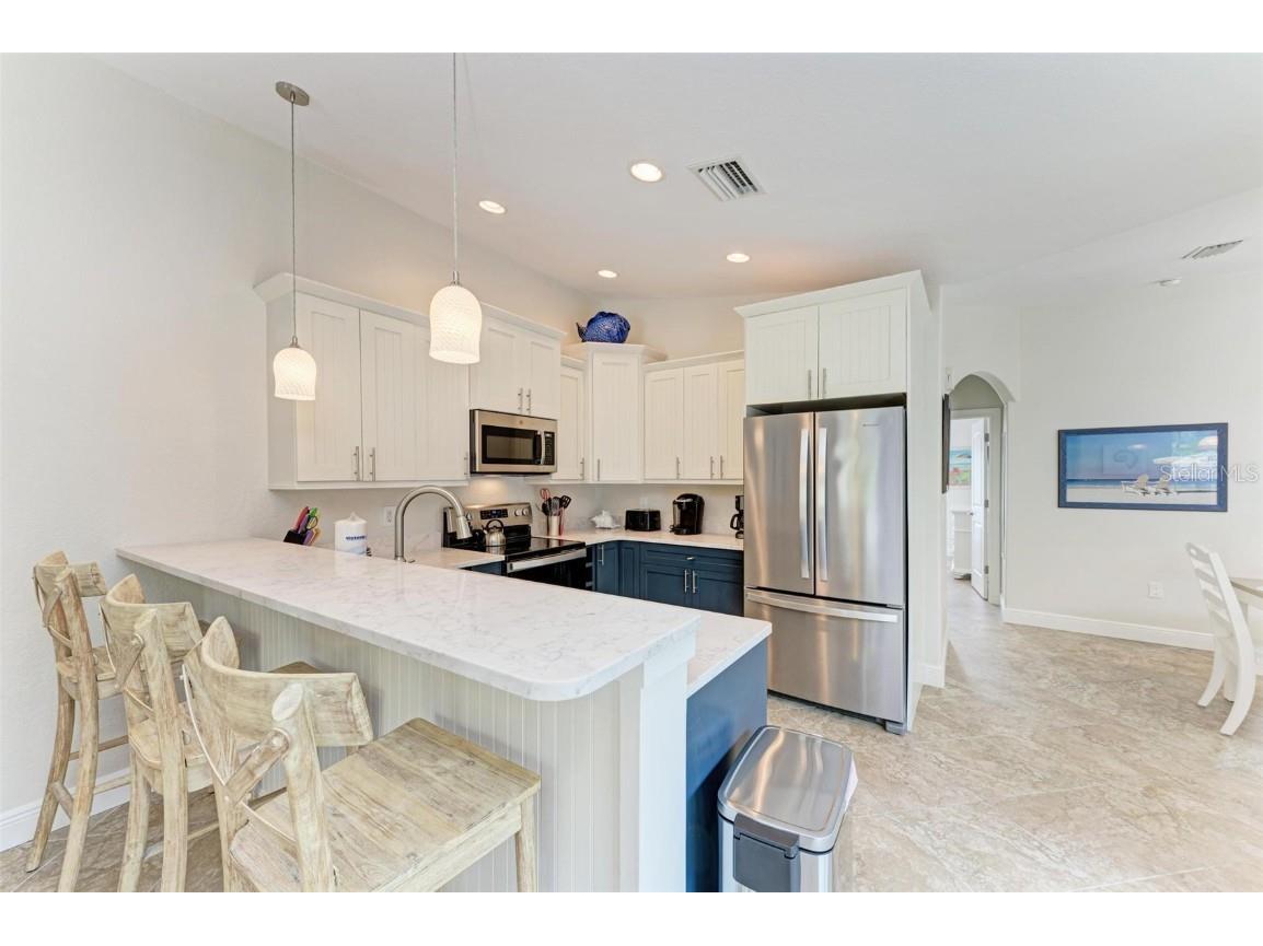 308 58th Street #A Holmes Beach FL 34217 A4673370 image8