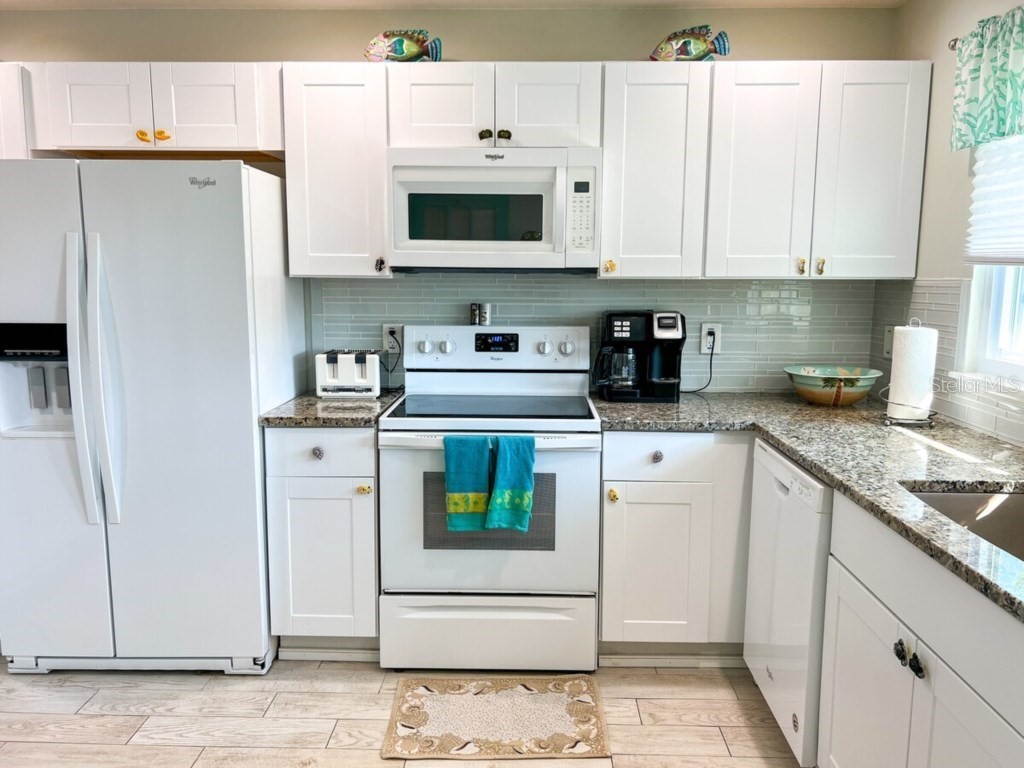 308 60th Street #A Holmes Beach FL 34217 A4694707 image8