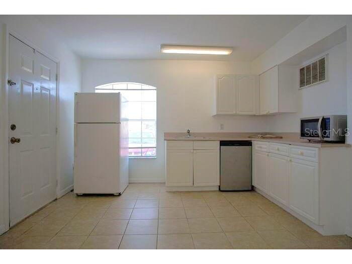 308 Australian Way #B Davenport FL 33897 S5148706 image3