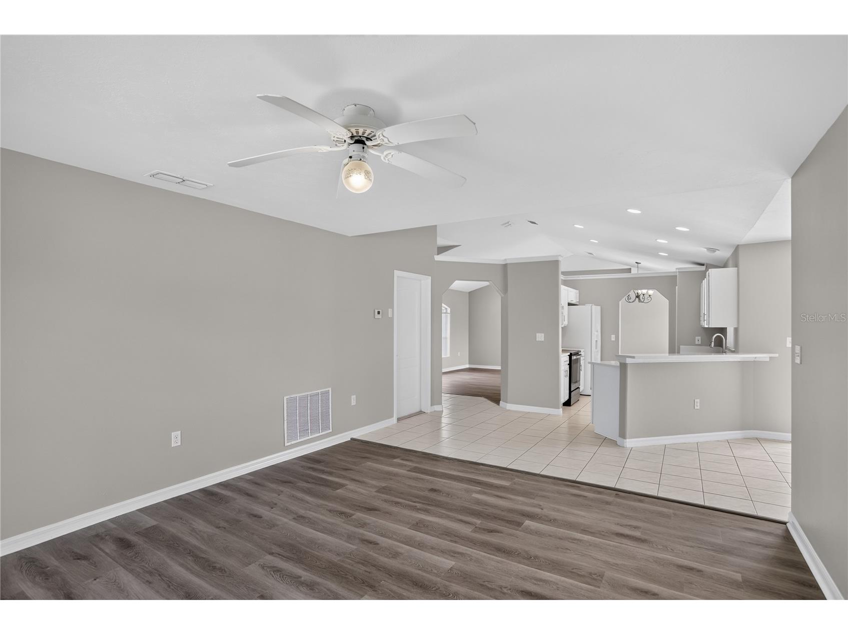 308 Clermont Drive Kissimmee FL 34759 O6420545 image10