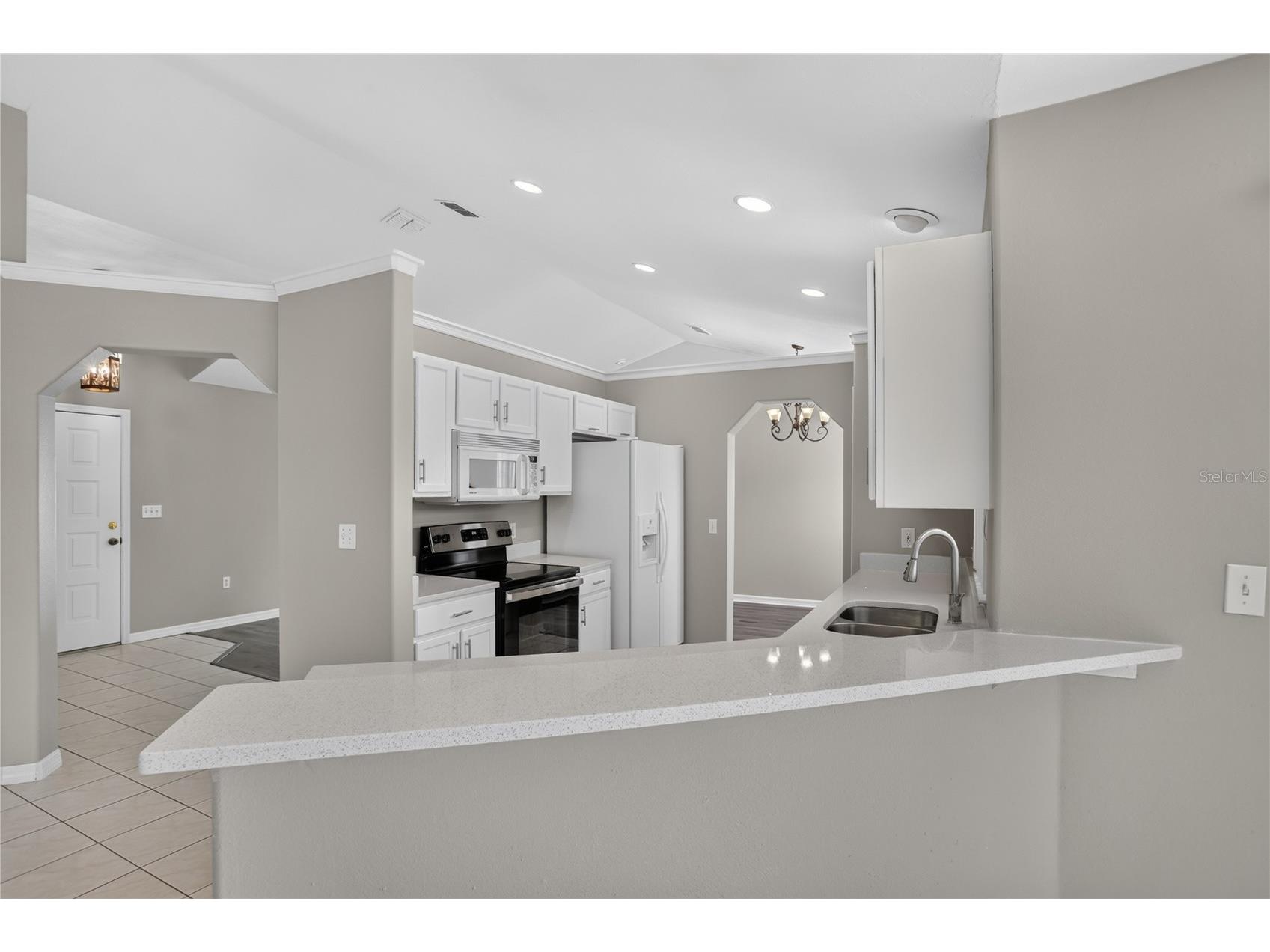 308 Clermont Drive Kissimmee FL 34759 O6420545 image18